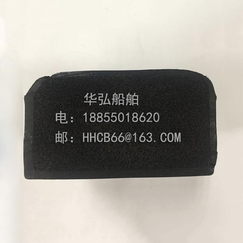 Rubber sealing strip and corner joint of marine hatch cover