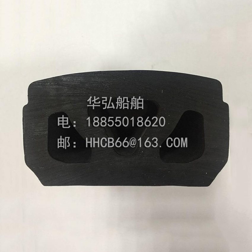 Rubber sealing strip and corner joint of marine hatch cover