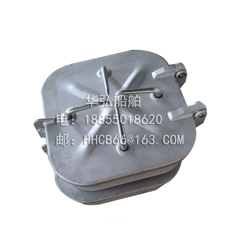 Aluminum hatch cover with four handles